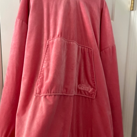 The Comfy Original Oversized Blanket Sweatshirt - Pink - Picture 3 of 6